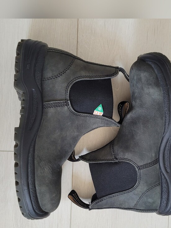 Blundstone Other - Blundstones Safety Boots Protective Footwear Oil And Acid Resistant Rustic Black